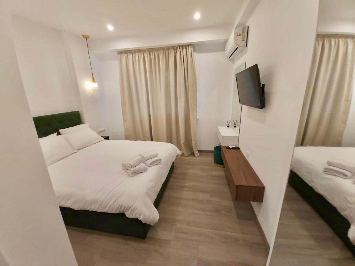 Real City Suites Syntagma Atena Exterior foto